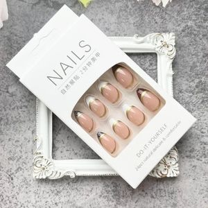 Women's DIY False Nails Almond Shaped Short French Tip Style Gold Design